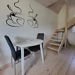 Kaldeni Majutus *