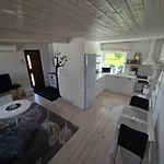 Holiday home Kaldeni Majutus