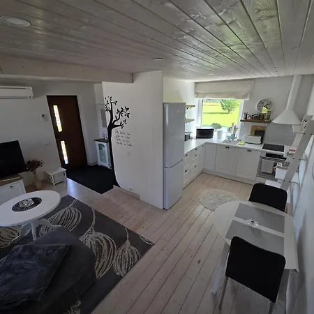 Dom wakacyjny Kaldeni Majutus