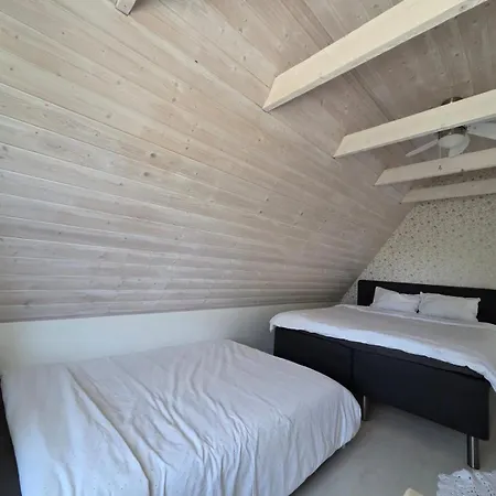 Kaldeni Majutus * Myza Are