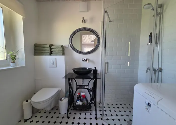 Kaldeni Majutus Myza Are