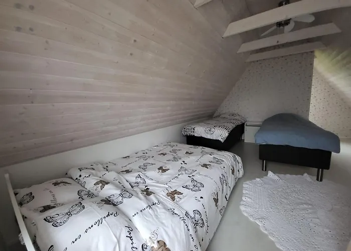 度假居 Kaldeni Majutus *